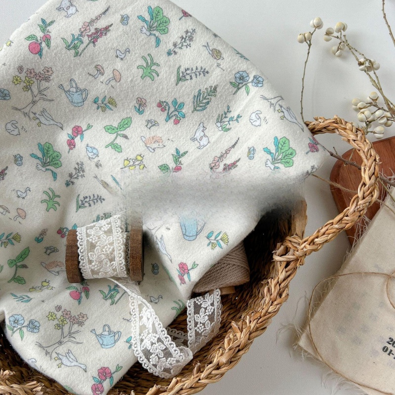 Woven Scarf Blanket - Tessuti in Viscosa con Stampa Floreale