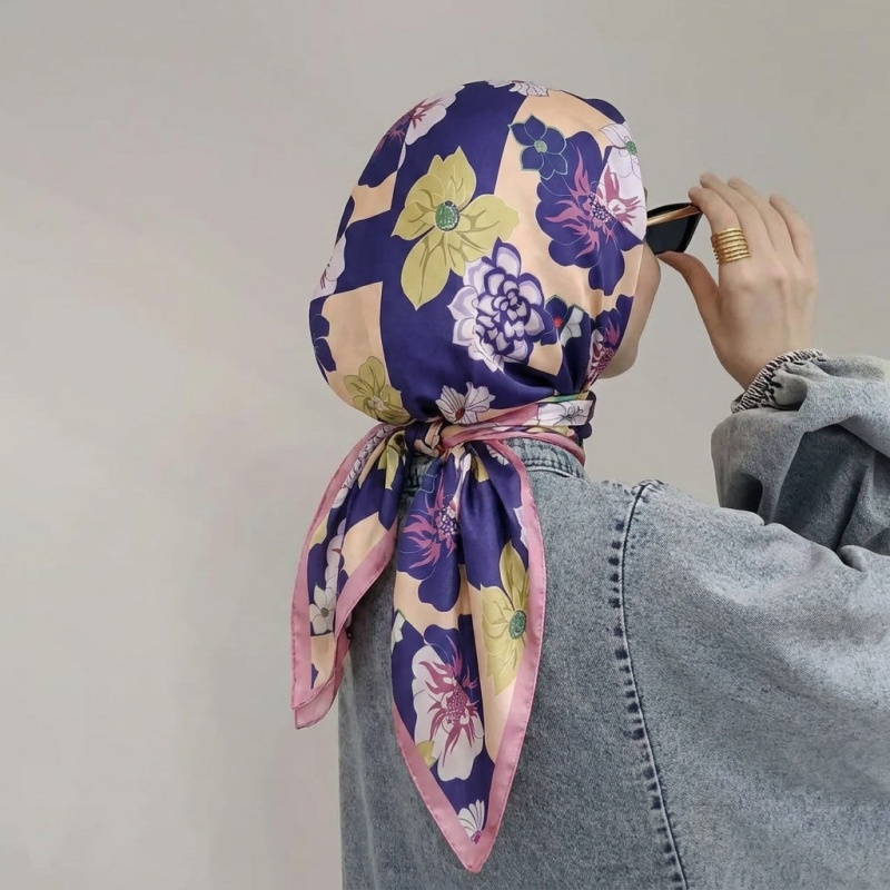 Foulard in Seta Stampato, Turb - Silk Neck Scarf recensione e prezzo